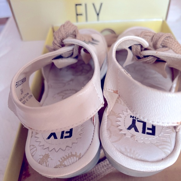 Fly London Ylva Sandals Off White Size 39 (US 8.5 - 9) - Picture 11 of 11
